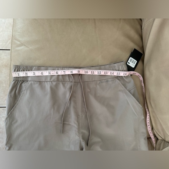 Eddie Bauer Women's Rapids Capri in CINDER. MSRP $64 - Picture 5 of 17